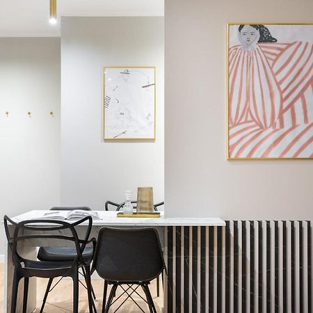 Crystal 3Bdr Apartment In Center Bukares Bagian luar foto
