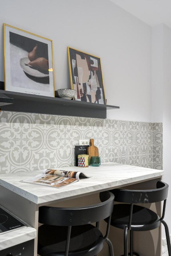 Crystal 3Bdr Apartment In Center Bukares Bagian luar foto