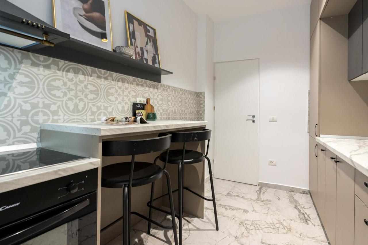Crystal 3Bdr Apartment In Center Bukares Bagian luar foto