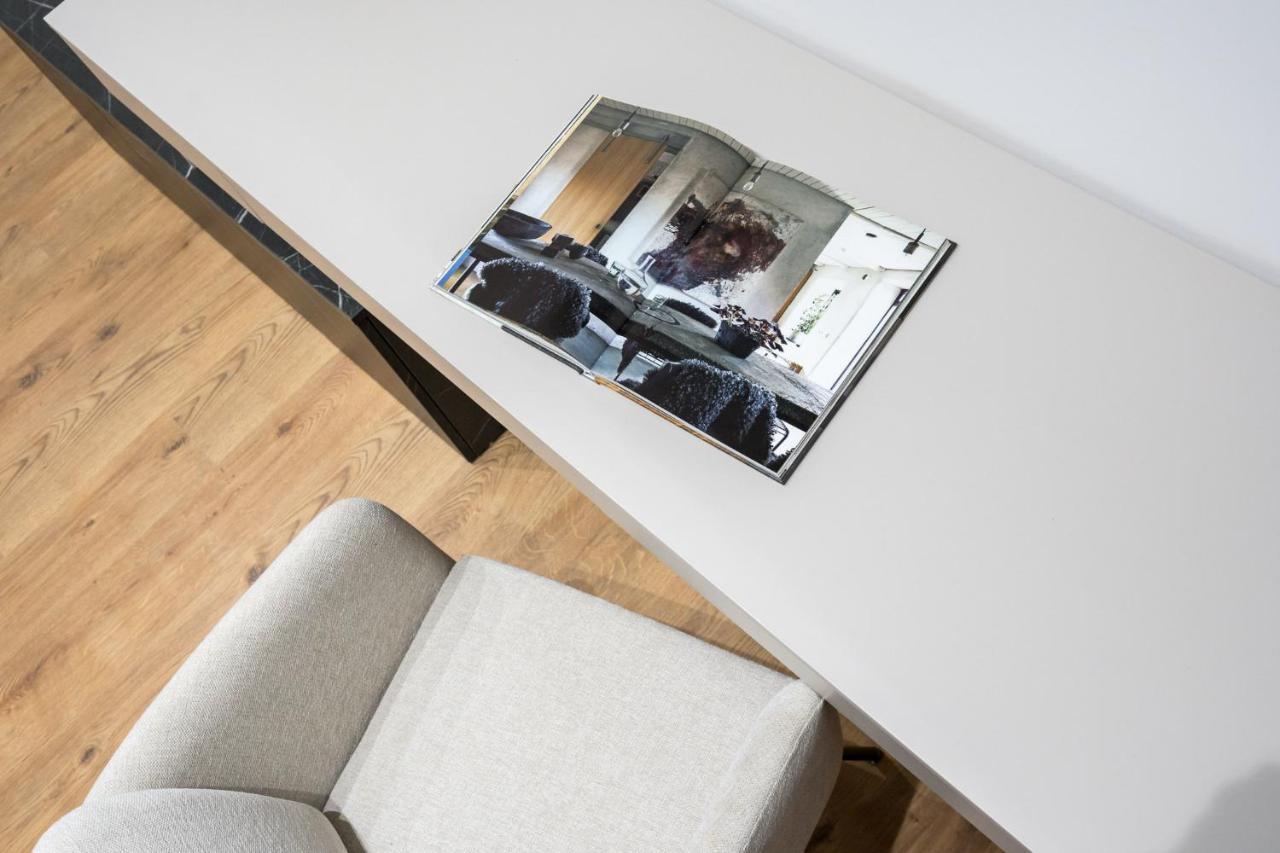 Crystal 3Bdr Apartment In Center Bukares Bagian luar foto