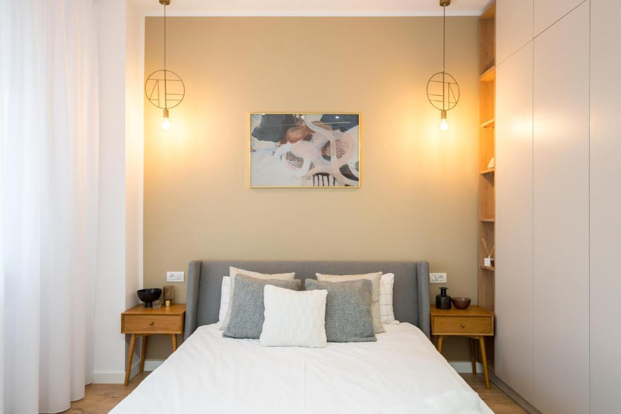 Crystal 3Bdr Apartment In Center Bukares Bagian luar foto