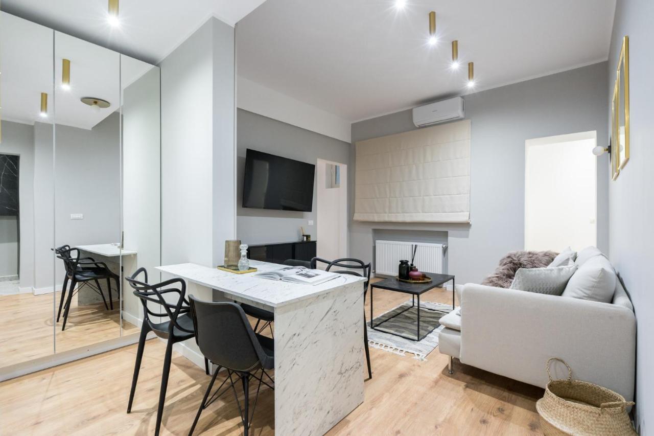 Crystal 3Bdr Apartment In Center Bukares Bagian luar foto
