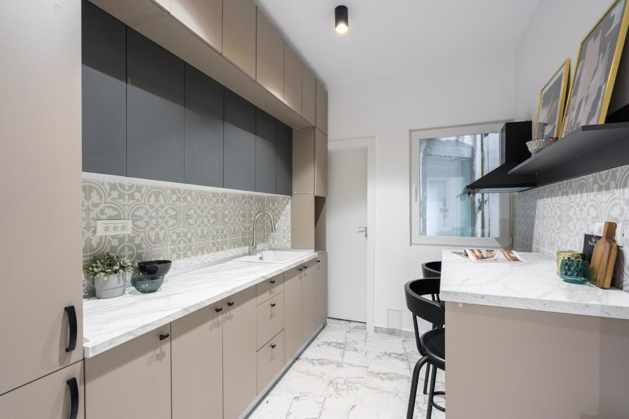 Crystal 3Bdr Apartment In Center Bukares Bagian luar foto