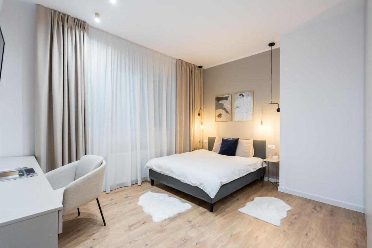Crystal 3Bdr Apartment In Center Bukares Bagian luar foto