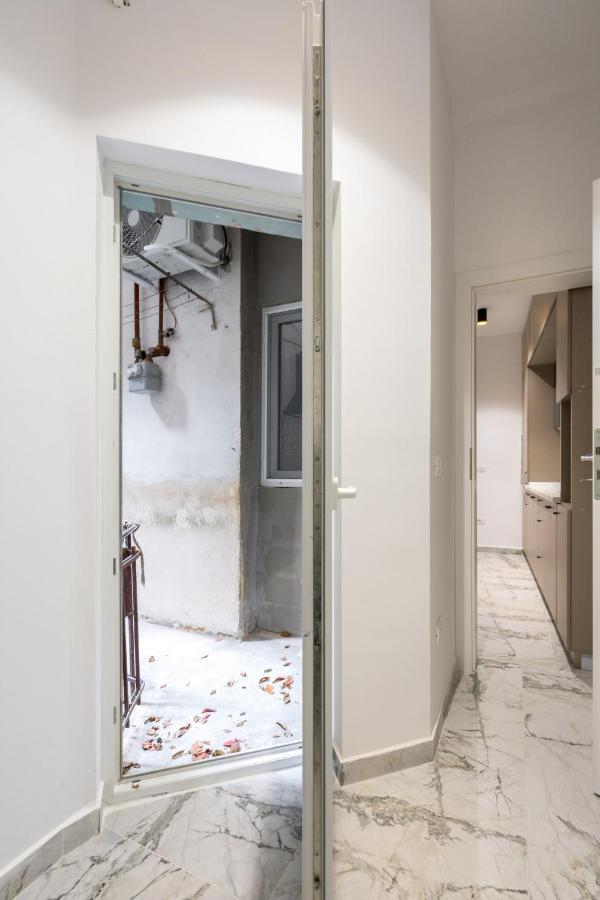 Crystal 3Bdr Apartment In Center Bukares Bagian luar foto
