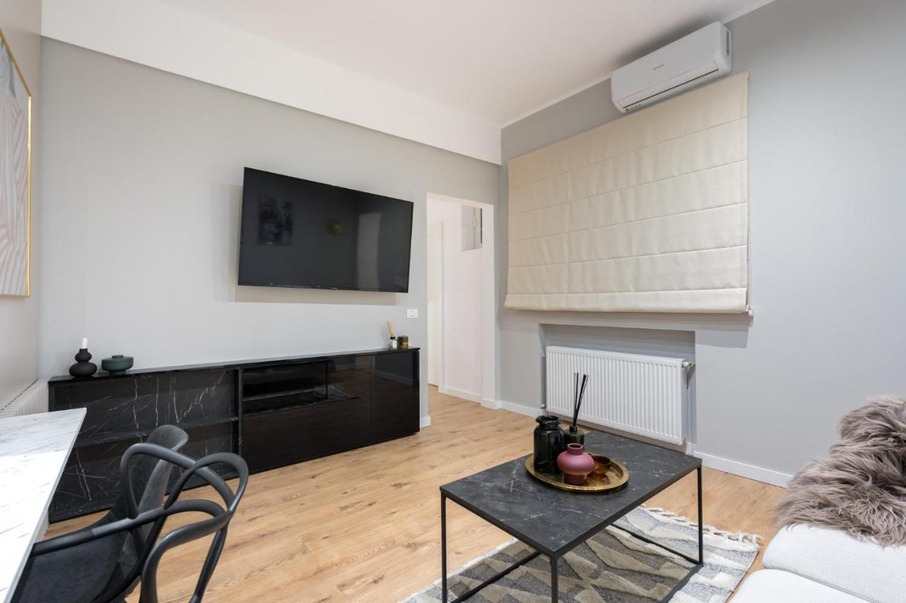 Crystal 3Bdr Apartment In Center Bukares Bagian luar foto
